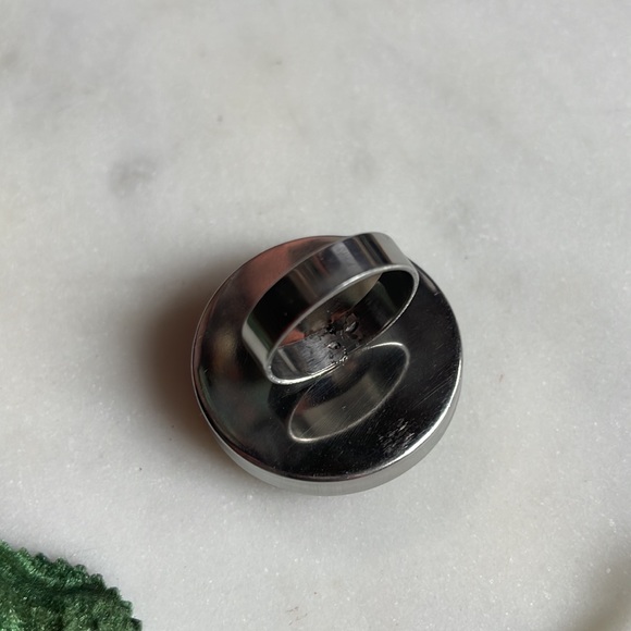 Vintage | Art Nouveau Cabochon Portrait Ring | 6/7 - Picture 6 of 9